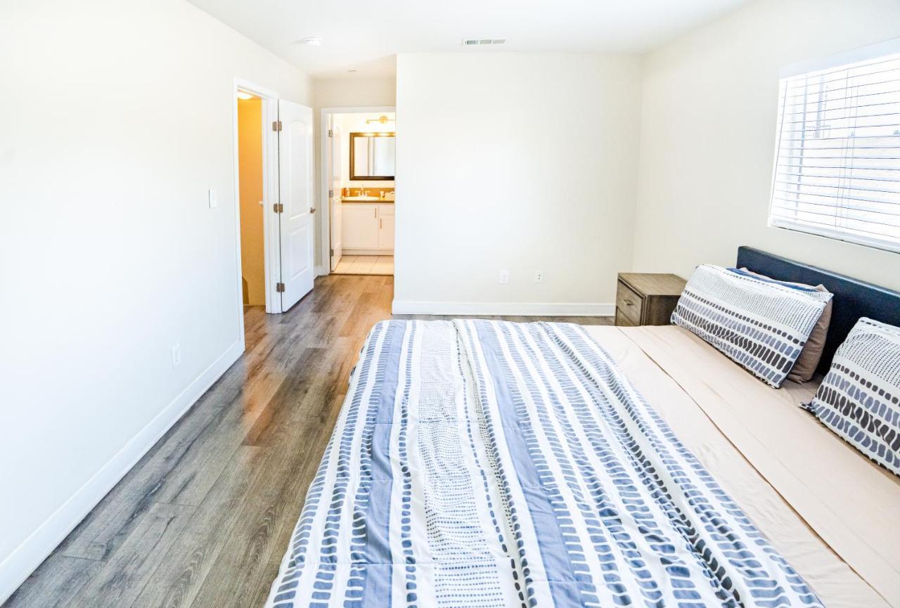Large Sleeps 10 Near Downtown Angeles Appartamento *